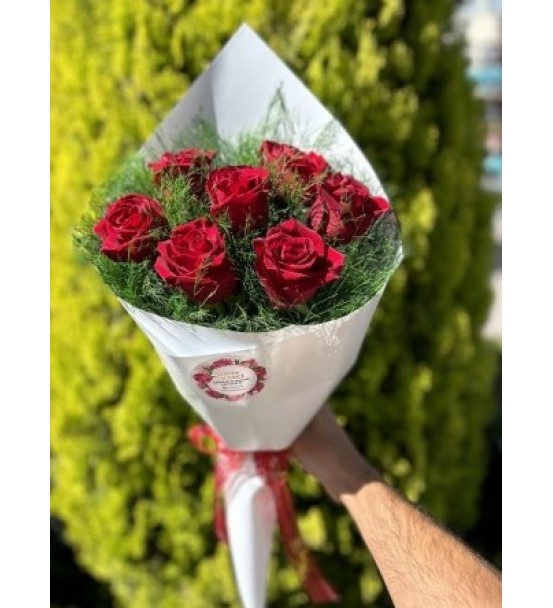 Erzincan 7 Gül Buketi
